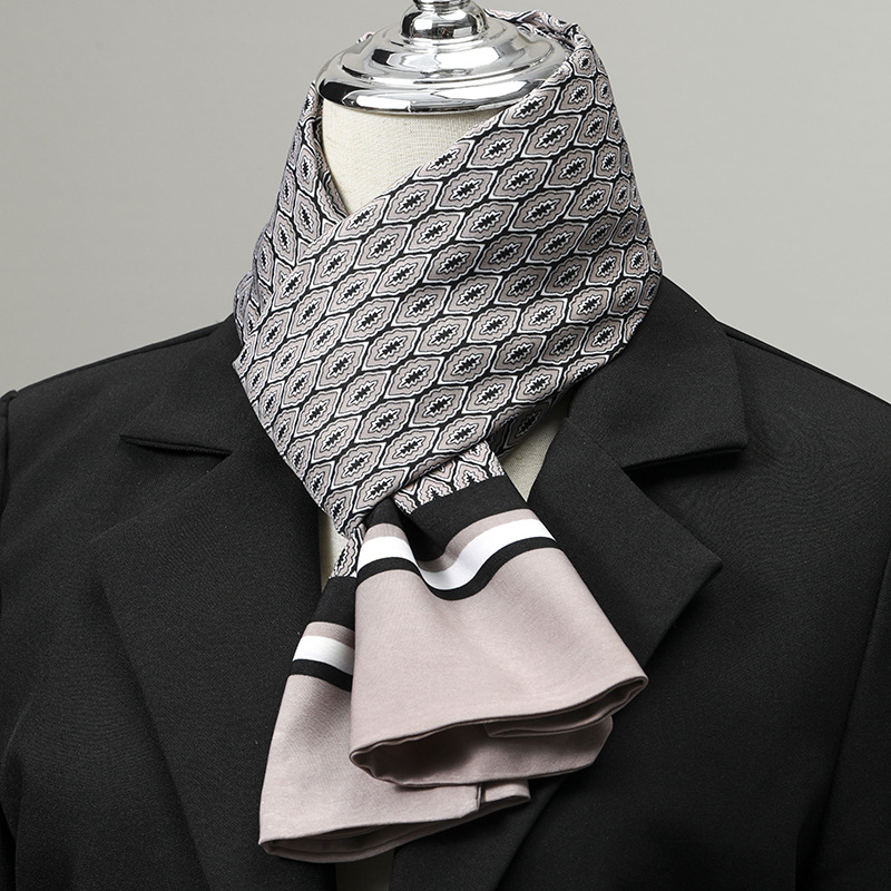 メンズスカーフ イミテーションシルク ネックスカーフ 小さな - Scarf Silk Square のレビューと価格